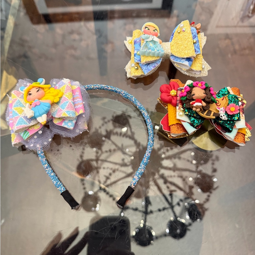 Princess Headbands & 2 Bows